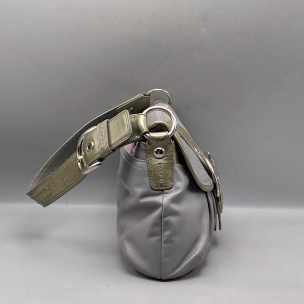 "Coach Soho Pleated F15204 Gray Leather Buckle Flap Medium Shoulder Bag ".sold - Picture 3 of 5